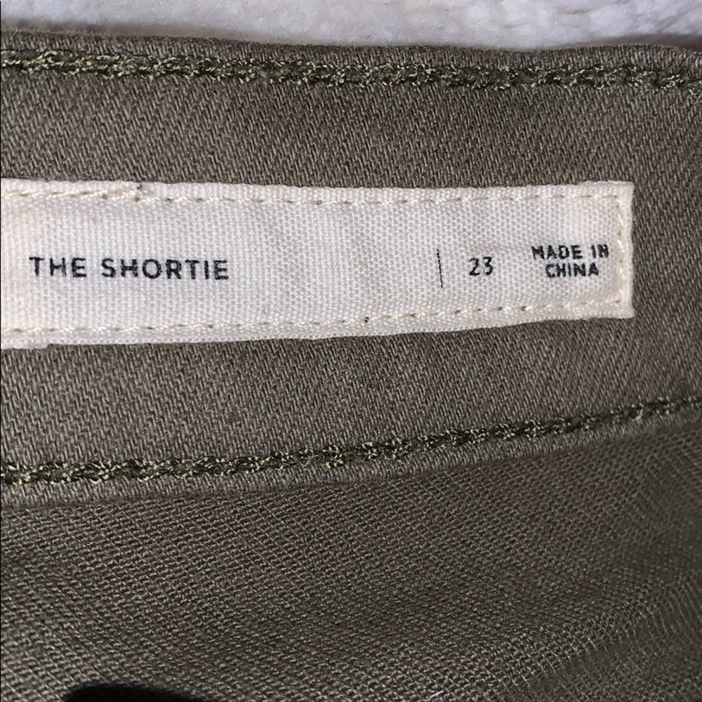 Shorts - Picture 3 of 3